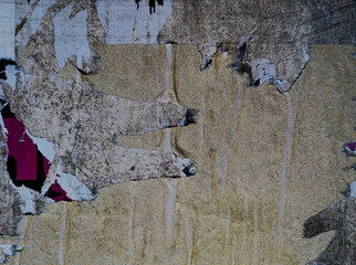 Grunge-infused modern wallpaper frame for a captivating design aesthetic