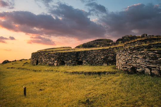 Stone houses at Orongo ceremonial village in Rapa Nui (Easter Island), Chile. The village, linked to the Birdman cult, is situated on the edge of Rano Kau volcano, and its erection began around 1400.