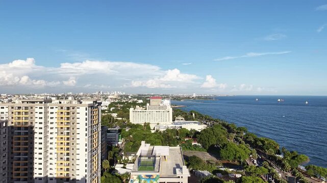 Para este tipo de tomas generales, es fundamental usar palabras clave que ayuden a los dise&ntilde;adores y editores a encontrarlas cuando buscan "relleno" (B-roll) o fondos para sus proyectos sobre el Carib