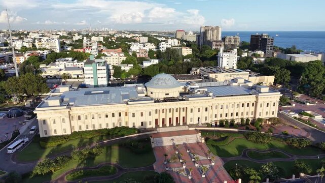 Vista a&eacute;rea del Palacio Nacional de la Rep&uacute;blica Dominicana, Santo Domingo