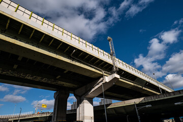 大阪、橋、城市、山、道路、風光、交通、青空、雲