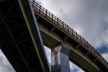 大阪、橋、城市、山、道路、風光、交通、青空、雲
