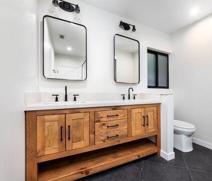 Modern Bathroom