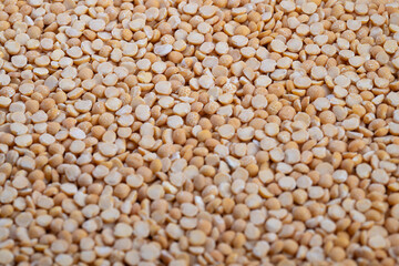 Sustainable bulk peas display, Zero waste presentation of peas in reusable containers, Market scene showcasing sustainable packaging with refillable jars and eco messages