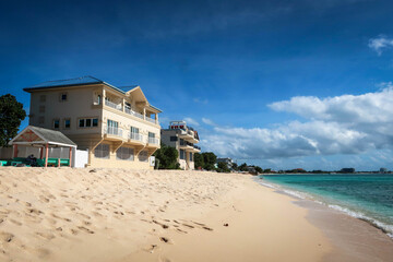 Obraz premium Scenic view of Seven Miles beach, Grand Cayman