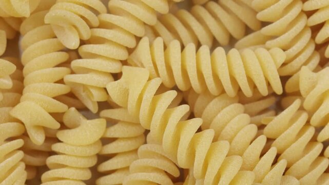 P&acirc;tes fusilli crues en gros plan