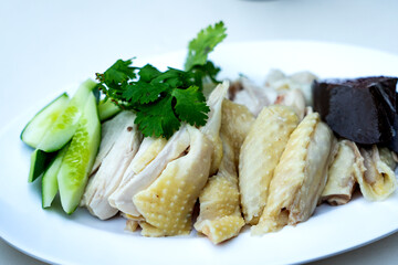 steamed rice topped with chicken