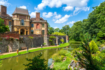 An Excursion to Eltham-Palace-26