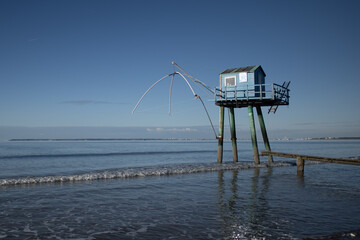 La p&ecirc;cherie bleue &agrave; Tharon Plage sur la c&ocirc;te de jade, loire Atlantique, France