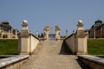 entrance to the palace