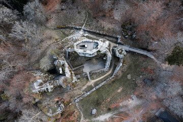 Bird's-eye view of the Wei&szlig;enstein Castle ruins, located in the middle of the forest.