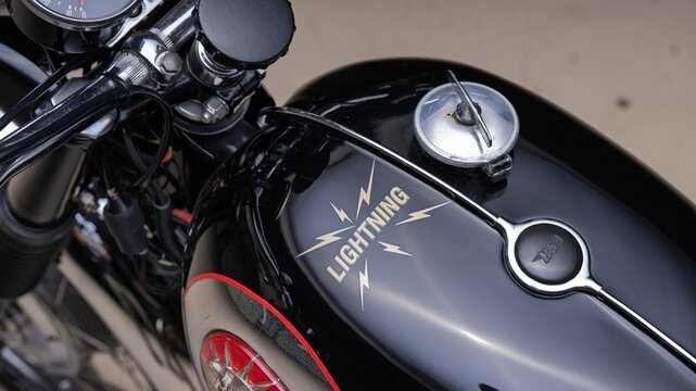 Scottsdale, AZ, USA
January 8, 2026
1964 BSA Lightning
