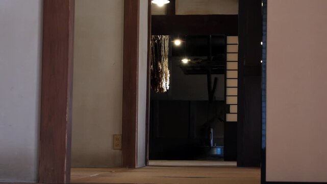 明りと囲炉裏端