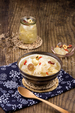 Crystal Clear Tremella Lotus Seed Sweet Soup