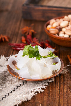 Cold Liangpi Starch Noodles Vegetarian Salad Dish