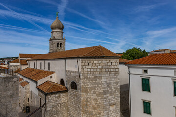 Obraz premium KRK, Croatia, May 28, 2025 - Frankopan Castle in Krk, ruins of the tower, courtyard with a square tower,