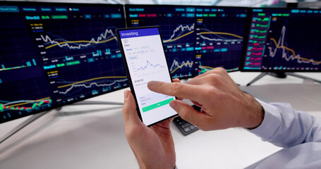 Smart Stock Broker Analyzing Exchange Rates