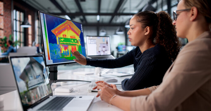 Latin Engineer Detects Thermal Energy Loss In House