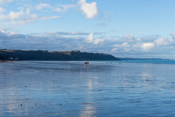 plage des rosaires &agrave; mar&eacute;e basse sur la commune de Pl&eacute;rin, dans la baie de saint brieuc