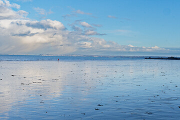 plage des rosaires &agrave; mar&eacute;e basse sur la commune de Pl&eacute;rin, dans la baie de saint brieuc