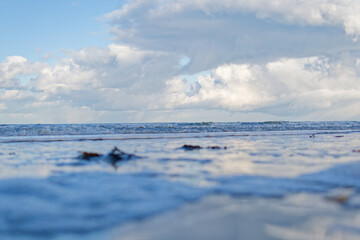 plage des rosaires &agrave; mar&eacute;e basse sur la commune de Pl&eacute;rin, dans la baie de saint brieuc