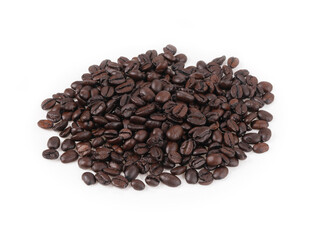 Obraz premium Espresso dark roast coffee beans arranged in a loose pile and isolated on white background. 