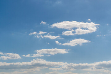 冬の爽やか青空と太陽光で輝く雲53