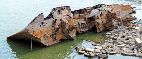 Shipwreck of the USS Inaugural World War 2 era Minesweeper in St. Louis, Missouri USA