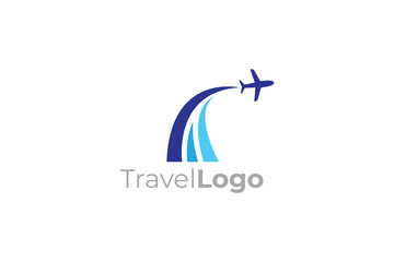 Obraz premium Travel logo with airplane and gradient arc