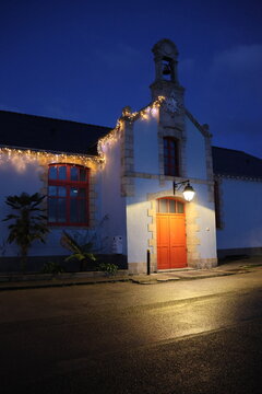 Salle des f&ecirc;tes la Cri&eacute;e de Locmalo &agrave; Port-Louis, Pays de Lorient (Bretagne, Morbihan, France)