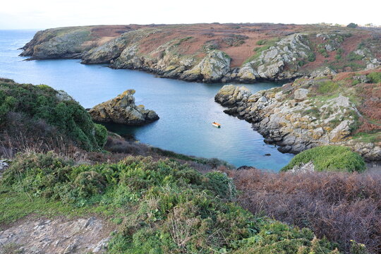 Port Saint-Nicolas sur l'&icirc;le de Groix, oc&eacute;an Atlantique (Bretagne, Morbihan, France)