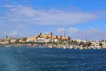 Obraz premium The fortifications of Valletta are a series of defensive walls and other fortifications which surround Valletta, the capital city of Malta
