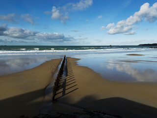 Saint-Malo - Brise-lames sur la plage