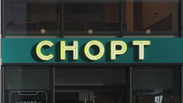 New York, NY - December 21, 2025: Chopt Creative Salad Company Manhattan restaurant exterior sign. Founders Table Restaurant Group owned casual dining and takeout salad and sandwich franchise.