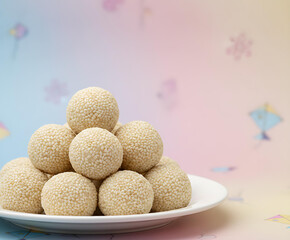 Authentic Tilgul Arrangement for Joyful Makar Sankranti Celebration