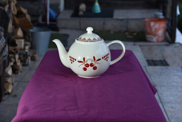 Teapot with cherry design