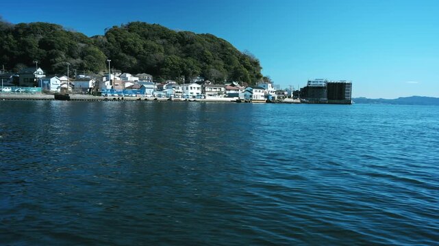 浦賀の渡し　船からの眺め　神奈川県横須賀市浦賀　西岸から東岸