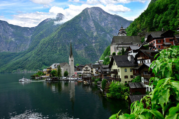 Fototapeta premium view of famous Hallstatt mountain and lake village in the Austrian Alps at beautiful light in summer, Salzkammergut region, Austria