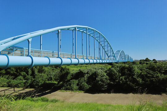 水管橋と河川敷（加古川）