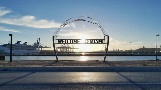 "Welcome to Miami" sign.