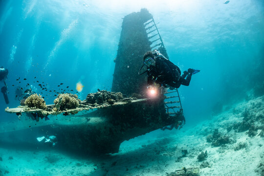 Diving at Grumman HU-16 Albatross wreck in the Red Sea
