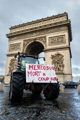 manifestation des agriculteurs français contre les accords du Mercosur dans les rues de Paris en...