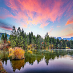 Amazing view of Wagenbruchsee (Geroldsee) lake with Karwendelspitze mountain range on background.