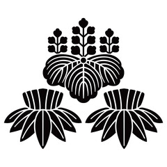 家紋です。山名桐といいます。