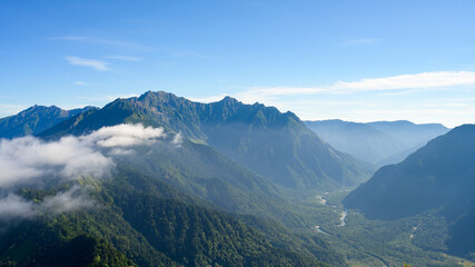 Fototapeta premium 【北アルプス】焼岳山頂からの穂高連峰と上高地