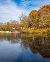 Delnor Woods Park view with autumn colours in Illinois