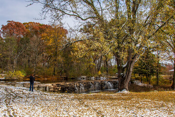 Delnor Woods Park view with autumn colours in Illinois