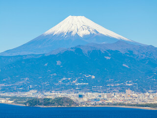 駿河湾から見る富士山（静岡県富士市）