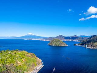 駿河湾、内浦湾と富士山（静岡県沼津市）