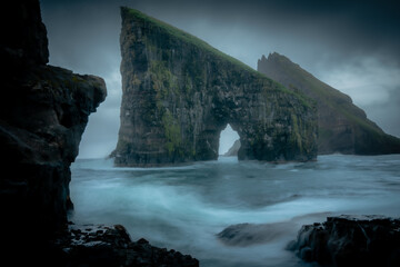 Flowing waves of Drangarnir